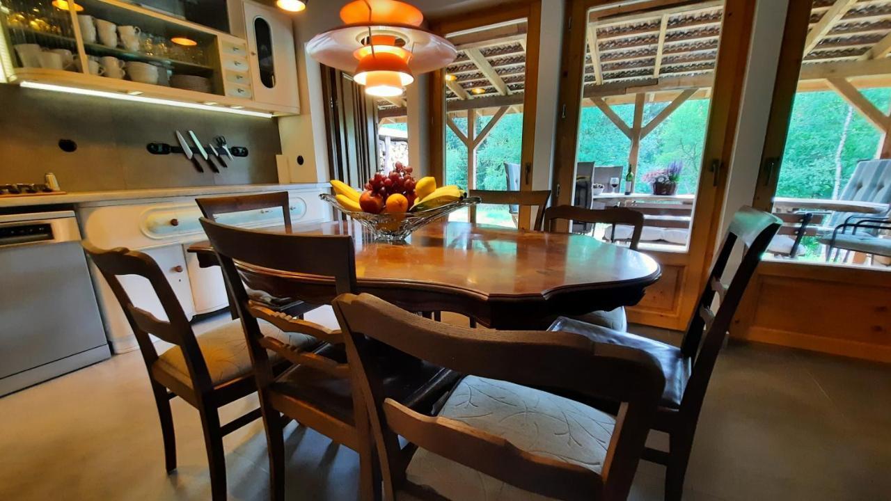Chalet Kura Pod Zlotym Kogutem *
